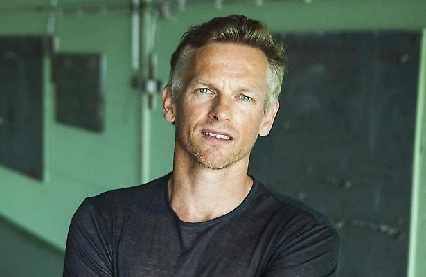 Barry Atsma